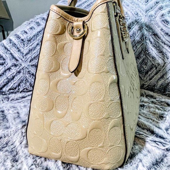 COACH SMALL MARGOT & COACH ACCORDION ZIP WALLET IN SIG DEBOSSED PATENT LEATHER - Picture 6 of 16